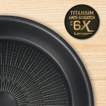 Сковорода Tefal Unlimited ON, 28см, покриття Titanium Anti Scratch 6х, індукція, Thermo-Spot, алюм., чорний