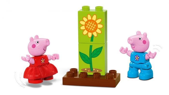 Конструктор LEGO DUPLO Peppa Pig Сад і будиночок на дереві Пеппи