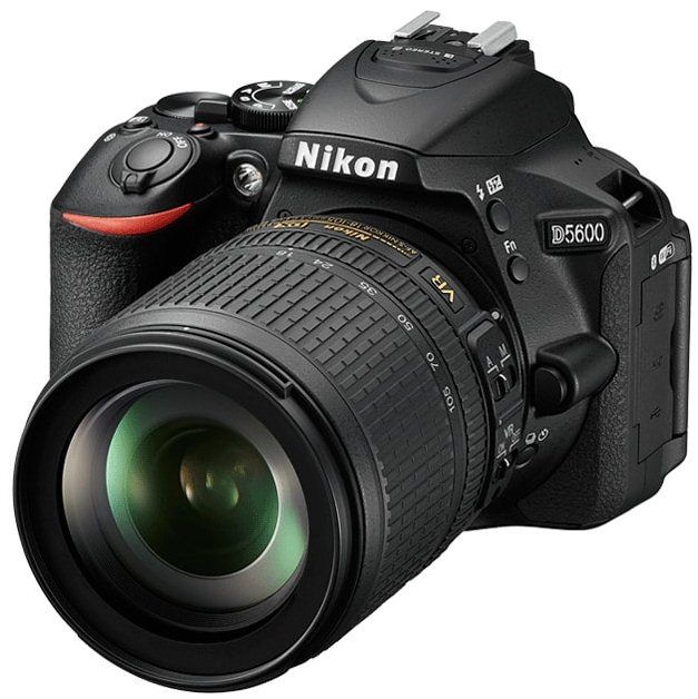 Цифр. фотокамера дзеркальна Nikon D5600 + AF-P 18-55 VR + AF-P 70-300 VR
