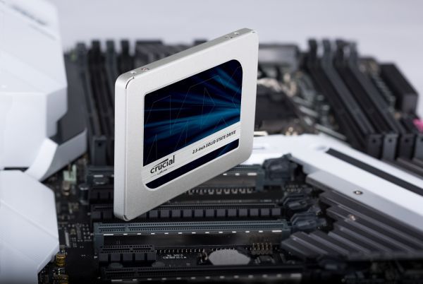 Накопичувач SSD Crucial 2.5" 250GB SATA MX500