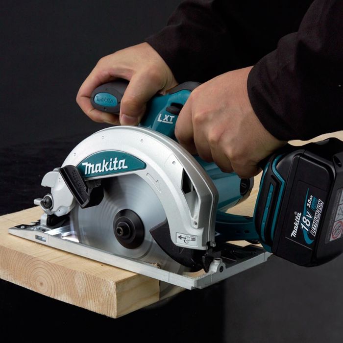 Пила дискова Makita DHS 680 Z акумуляторна SOLO