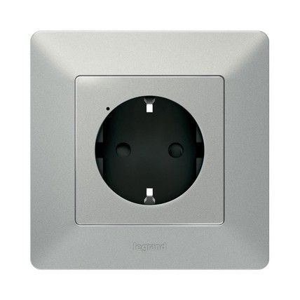 Valena Life with NETATMO. Розумна розетка 2К+З 16А 230В. Алюміній