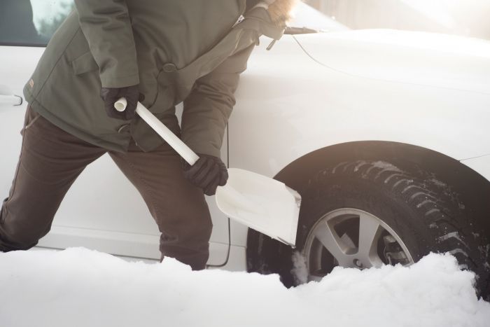 Fiskars Лопата для снігу SnowXpert 63см, 520г, нерж сталь/поліамід (автомобільна)