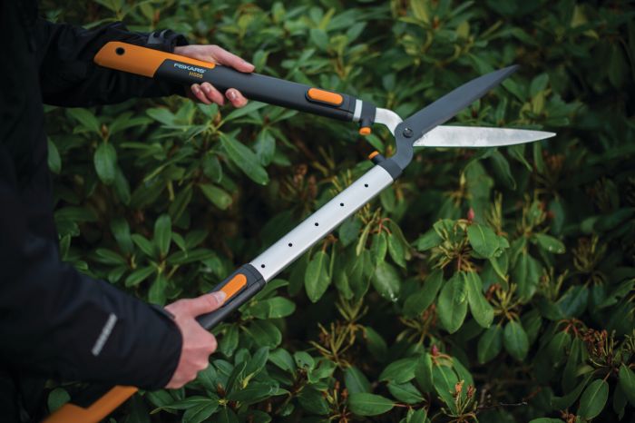 Fiskars Ножиці для кущів телескопічні SmartFit HS86