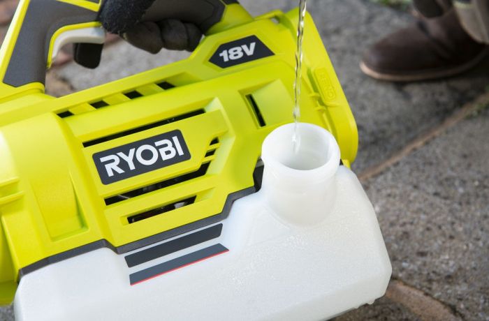 Ryobi Розпилювач Ryobi ONE + RY18FGA-0 18В, 2л, 7,2 л / ч solo (без АКБ і ЗП)