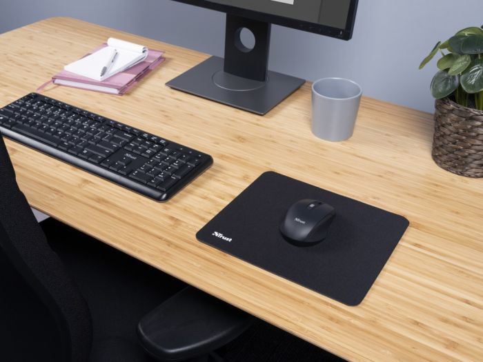 Килимок для миші TRUST Mouse Pad M Black (250х210х3мм)