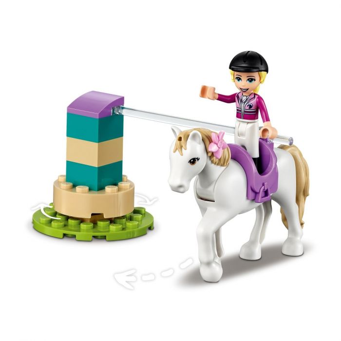 Конструктор LEGO Friends Тренування коней і причіп для перевезення 41441