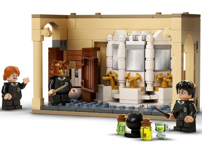 Конструктор LEGO Harry Potter Гоґвортс: невдача з багатозільною настійкою 76386