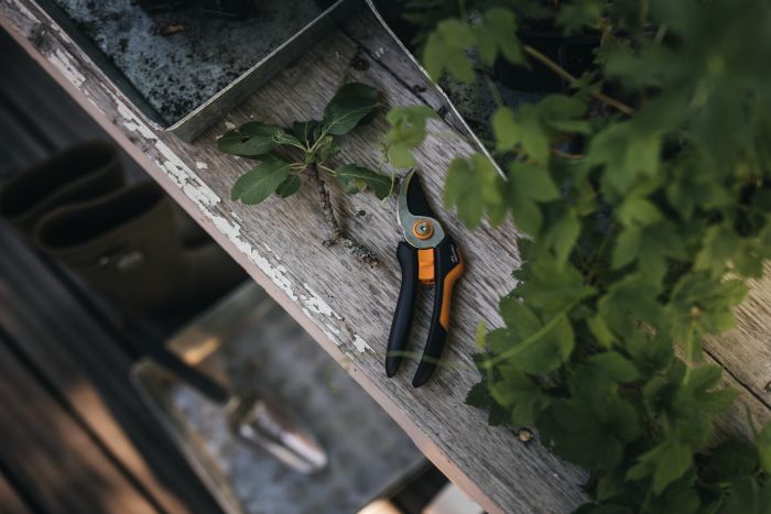 Fiskars Сікатор площинний Solid M 321, 26 см, 181гр