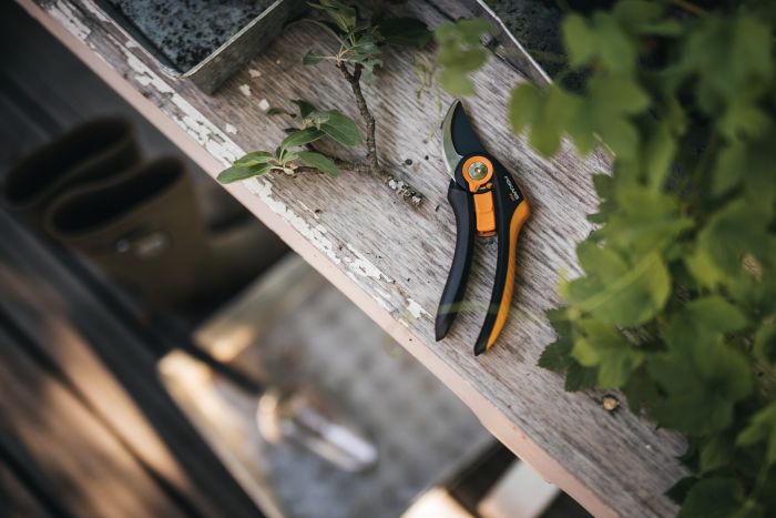 Fiskars Сікатор площинний Plus SmartFit P541, 26,5см, 194г