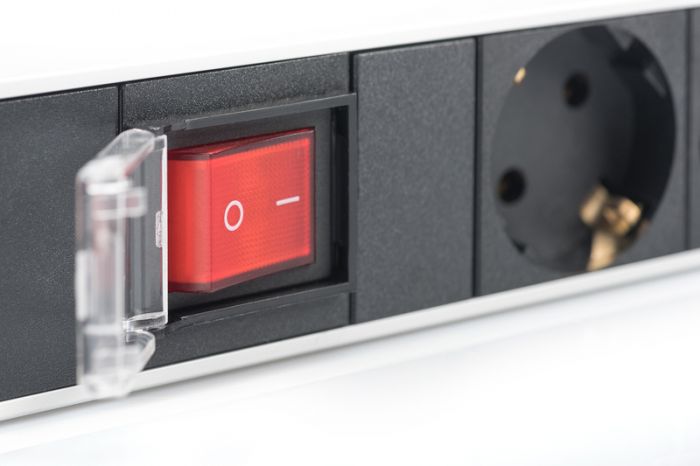 Блок розеток DIGITUS 1U, 7xSchuko, 16A, 250V, вимикач, вилка Schuko