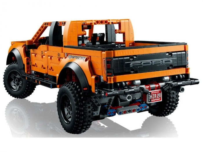 Конструктор LEGO Technic Ford F-150 Raptor 42126