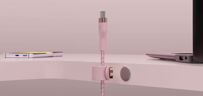 Кабель Belkin USB-С - USB-C плетений, силіконовий, з ремінцем на магніті, 1м, рожевий