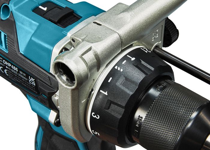 Шуруповерт-дриль акумуляторний Makita DDF486Z, 18В, 0-550/0-2100 об/хв, 21 + D, 130 / 65 Нм, 2.6 кг, SOLO