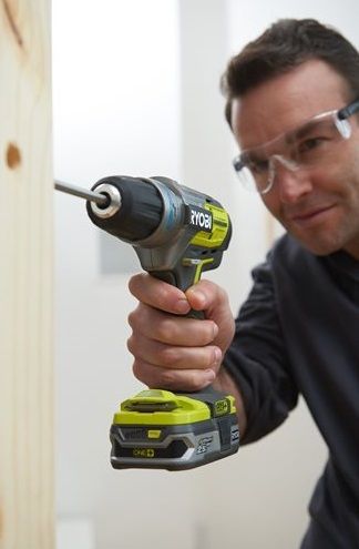 Ryobi Шуруповерт-дриль ONE+ R18PDBL-252VTT, ударна, безщіткова, 5Ач+2Ач