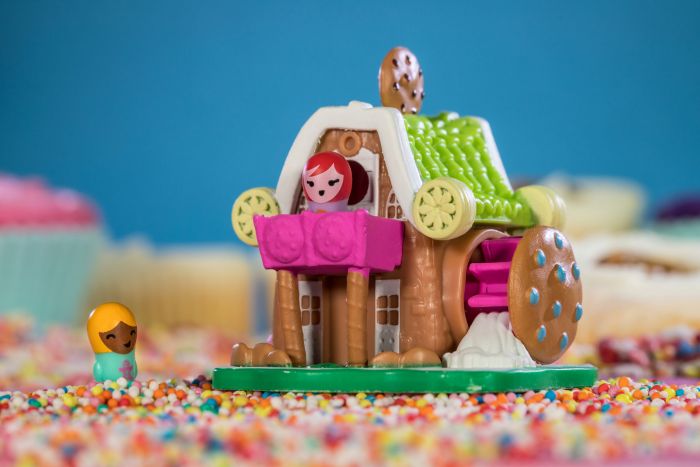Ігрова фігурка Jazwares Nanables Small House Містечко солодощів, Крамниця "Печиво з молоком"