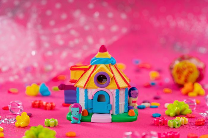 Ігрова фігурка Jazwares Nanables Small House Містечко солодощів, Цукерковий будиночок
