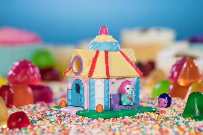 Ігрова фігурка Jazwares Nanables Small House Містечко солодощів, Цукерковий будиночок