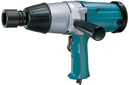 Гайковерт Makita 6906, ударний, 620 Вт, квадрат 3/4, 588 Нм, 5.6 кг