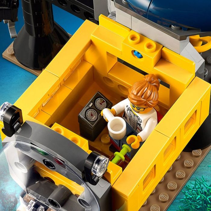 Конструктор LEGO City Дослідницька база океану 60265