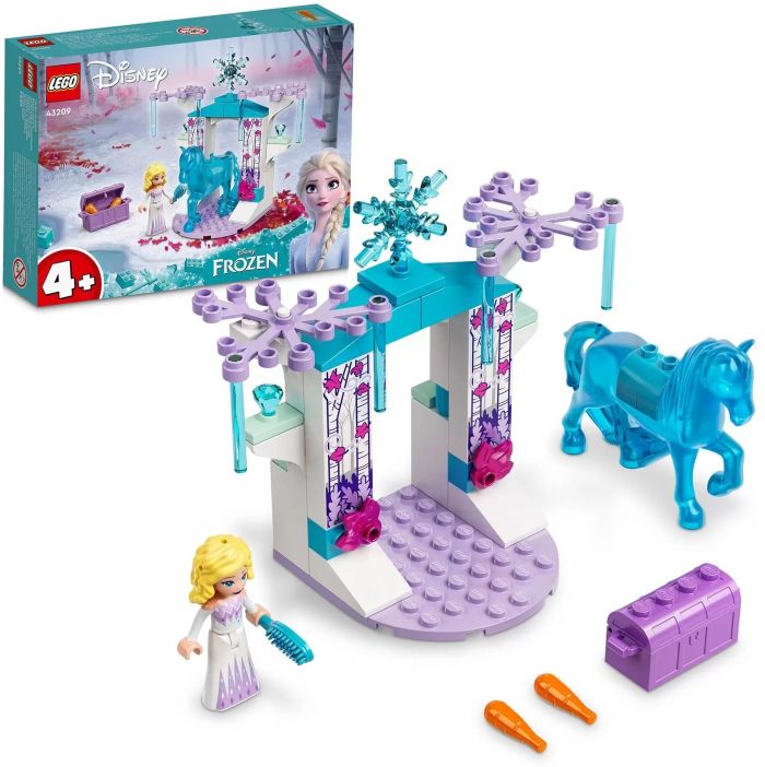 Конструктор LEGO Disney Princess Ельза та крижана конюшня Нокка 43209