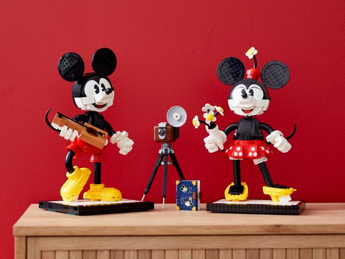 Конструктор LEGO Disney Міккі Маус і Мінні Маус 43179