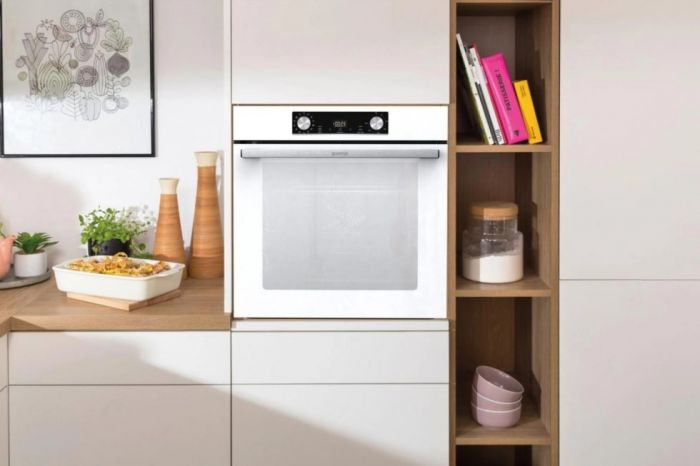 Духовка Gorenje BPS6737E13WG/ 77 л/ A+/IconLed/гриль/піроліз/швидкий нагрів/ приготування на пару/білий