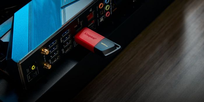 Накопичувач Kingston  128GB USB 3.2 Gen1 DT Exodia Black Red