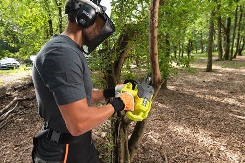 Пила ланцюгова Ryobi ONE+ RY18CS20A-0, 18В, акумуляторна, шина 20 см (без АКБ та ЗП)