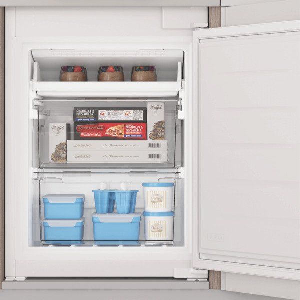 Вбуд. холодильник з мороз. камерою Indesit INC20T321EU, 193.5х54х54см, 2 дв., Х- 212л, М- 68л, A+, NF, Білий