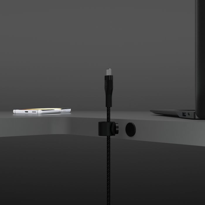 Кабель Belkin USB-С - USB-C плетений, силіконовий, з ремінцем на магніті, 1м, чорний