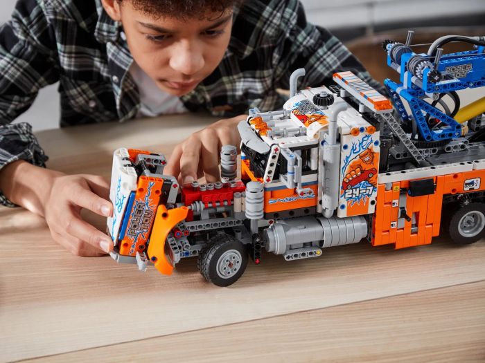 Конструктор LEGO Technic Важкий тягач