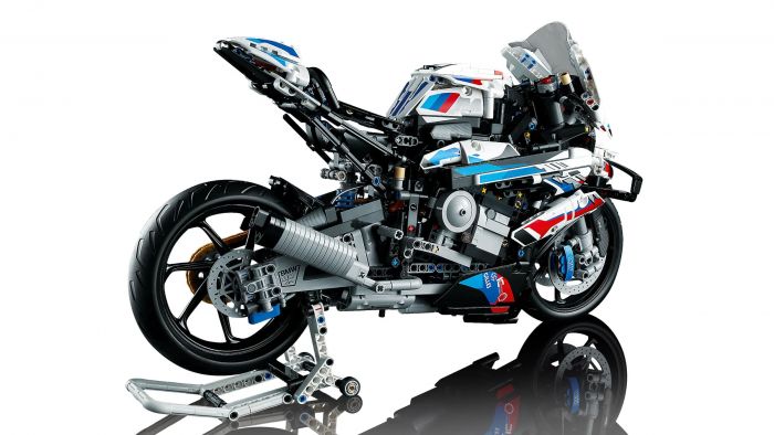 Конструктор LEGO Technic BMW M 1000 RR