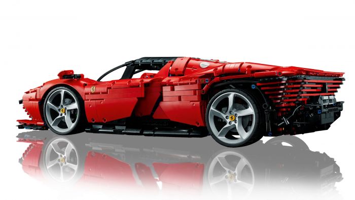 Конструктор LEGO Technic Ferrari Daytona SP3