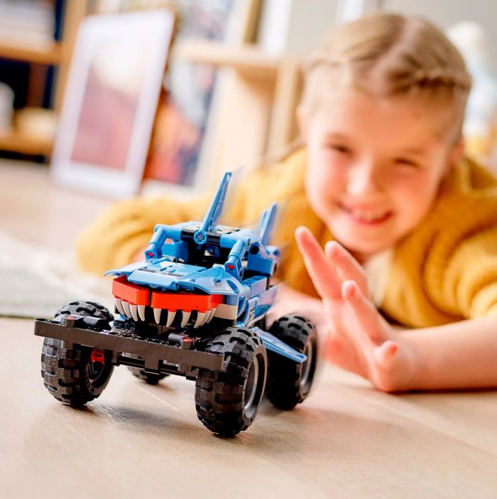 Конструктор LEGO Technic Monster Jam™ Megalodon™