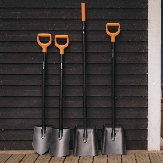 Лопата штикова Fiskars Solid, 117 см, 1.85кг (заміна 1003455)