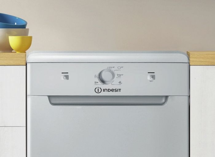 Посудомийна машина Indesit, 10компл., A+, 45см, сріблястий