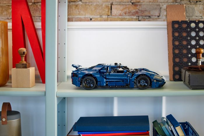 Конструктор LEGO Technic Ford GT 2022