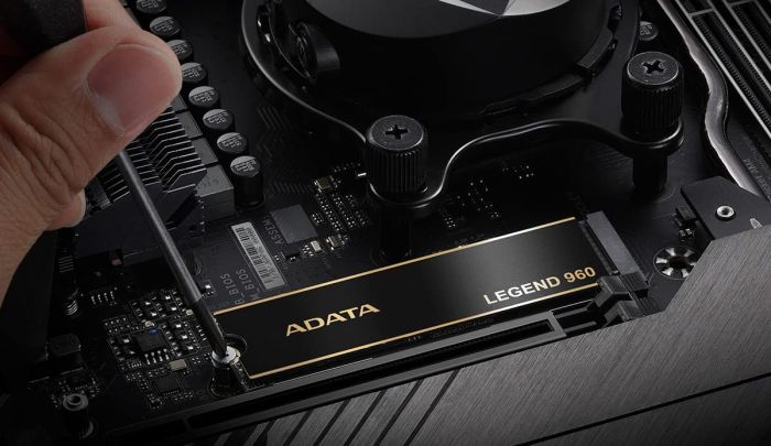 Накопичувач SSD ADATA M.2 2TB PCIe 4.0 LEGEND 960