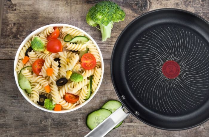 Сковорідка Tefal Intuition 28 cм, нержавіюча сталь