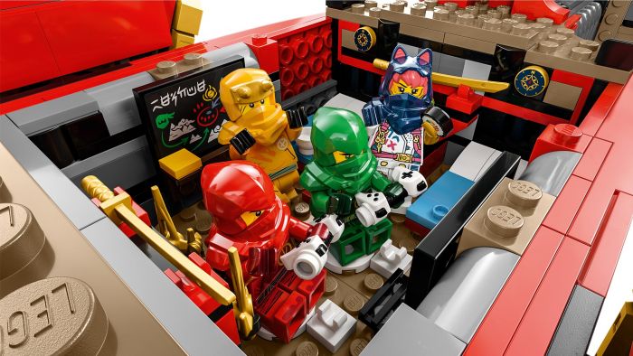 Конструктор LEGO Ninjago Дарунок долі — перегони з часом