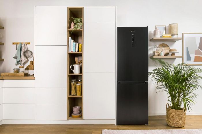 Холодильник Gorenje NRK619EABXL4 з нижн. мороз. камерою, 185х60х60см, 2 дв., Х- 204л, М- 96л, A+, NoFrost Plus, Fresh zone, чорний