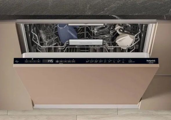 Посудомийна машина Hotpoint вбудовувана, 15компл., A+++, 60см, дисплей, 3й кошик, білий