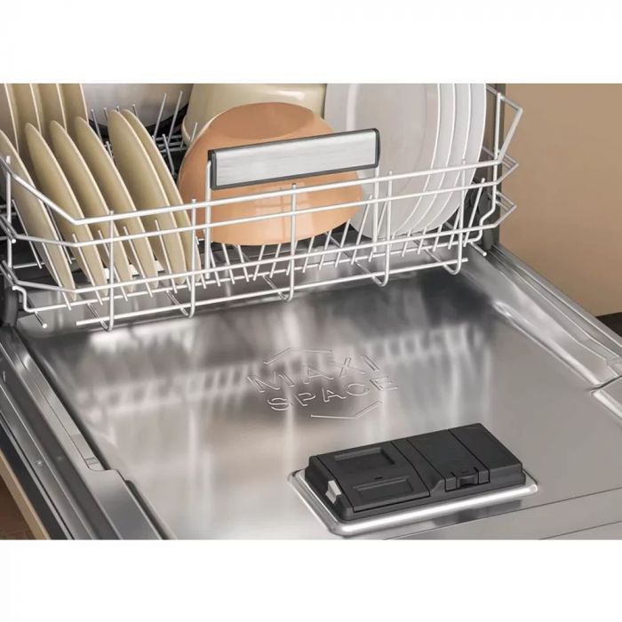 Посудомийна машина Whirlpool вбудовувана, 15компл., A+++, 60см, дисплей, 3й кошик, білий