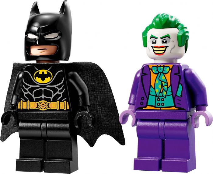 Конструктор LEGO DC Batman™ Бетмобіль: Переслідування. Бетмен проти Джокера
