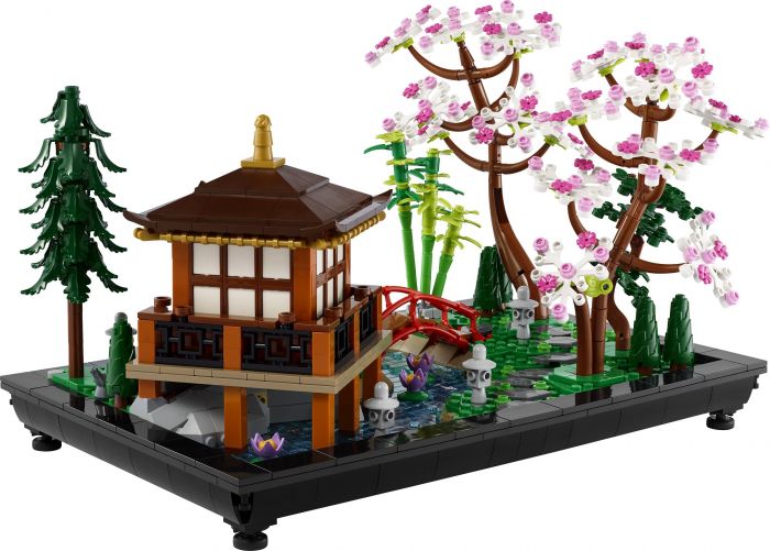 Конструктор LEGO Icons Тихий сад