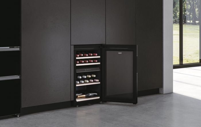 Холодильник Haier для вина, 82x49.7х58.5, холод.відд.-106л, зон - 2, бут-42, ST, дисплей, чорний