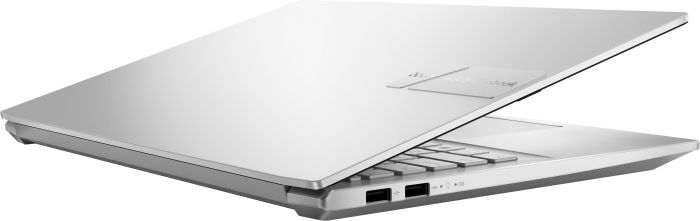 Ноутбук ASUS Vivobook Pro 15 M6500XU-LP018 15.6" FHD IPS, AMD R7-7840HS, 16GB, F1TB, NVD4050-6, NoOS, Сріблястий