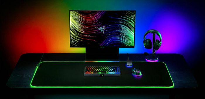 Ігрова поверхня Razer Goliathus Chroma RGB 3XL (1200x550x4мм), чорний