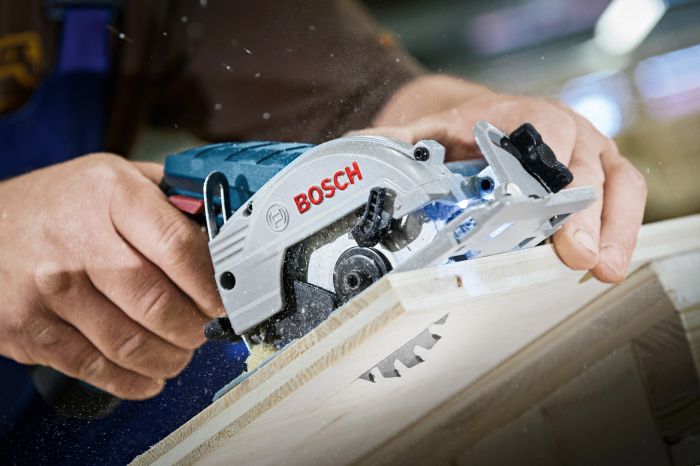 Пила дискова акумуляторна Bosch GKS 12V-26 12В 85мм без АКБ та ЗП